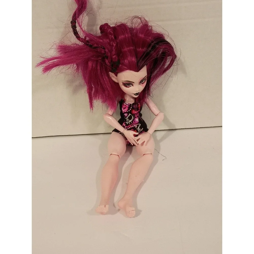 Monster High‎ Draculaura Swim Class Doll Pink Black Hair G1 Mattel Toy